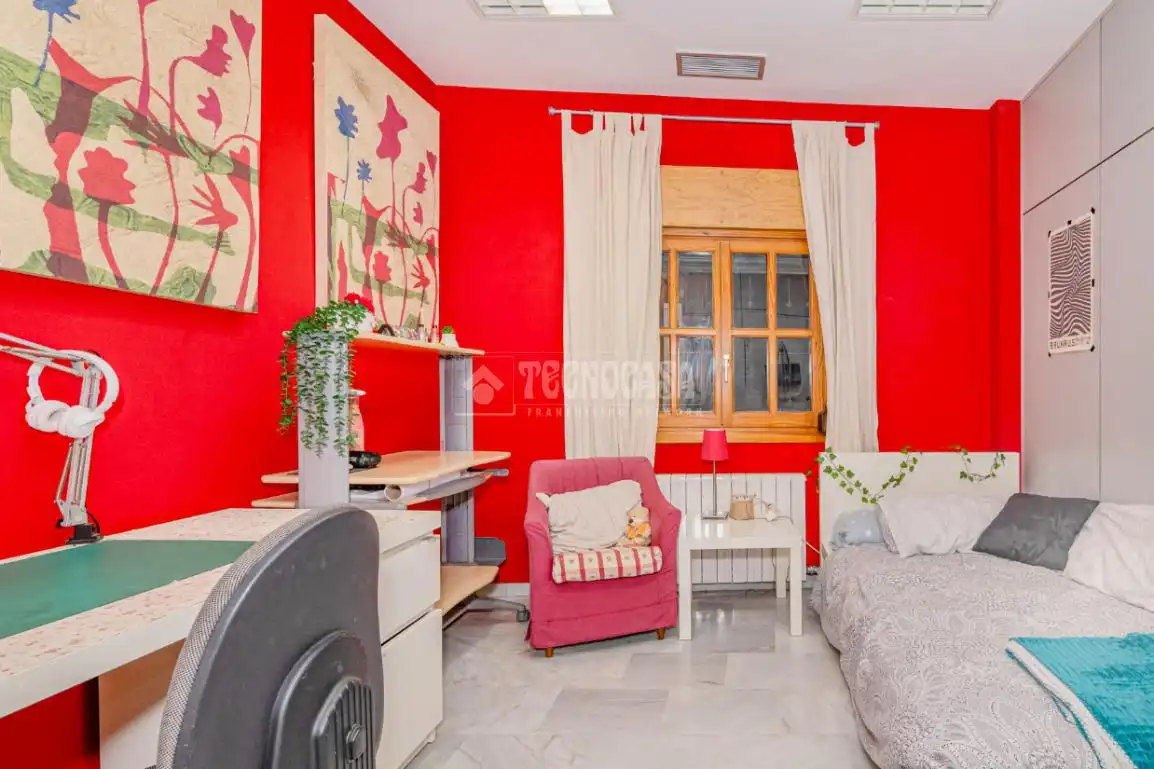 Schlafzimmer von Wohnung zum Verkauf in Granada mit Heizung