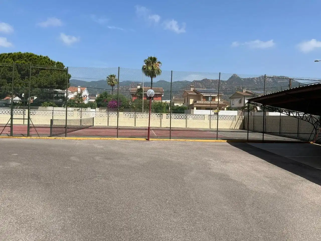 Parkplatz von Wohnungen zur Miete in Benicasim / Benicàssim mit Privatgarten, Terrasse und Gemeinschaftspool