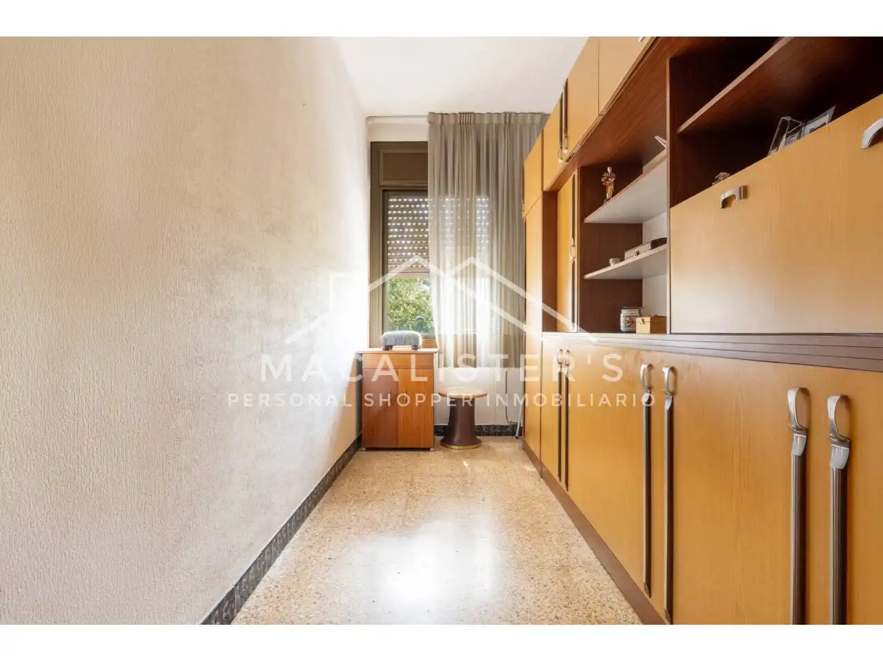 Bedroom of Flat for sale in Barcelona  with Air Conditioner and Balcony