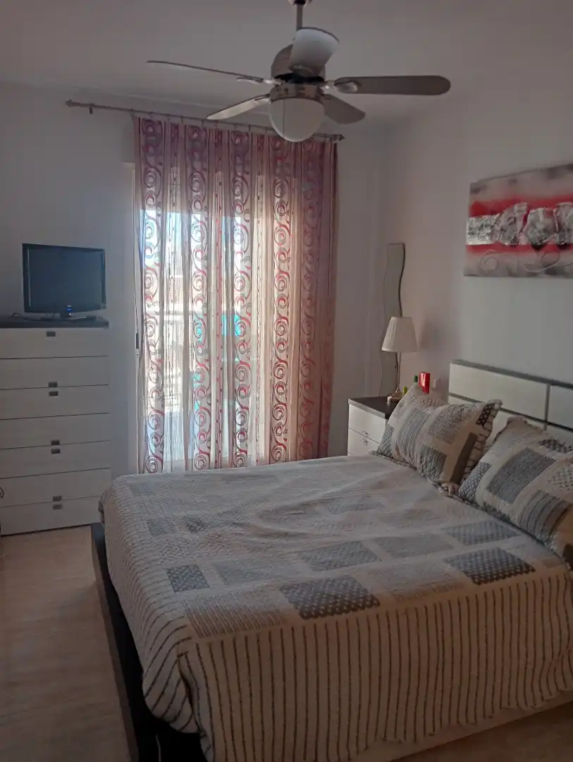 Habitación de Apartamento de alquiler en San Pedro del Pinatar con Aire acondicionado, Terraza y Trastero
