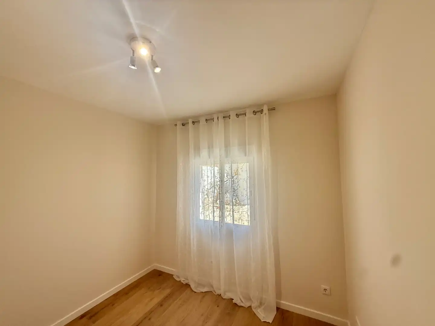 Bedroom of Detached homes for sale in Fuensalida  with Alarm