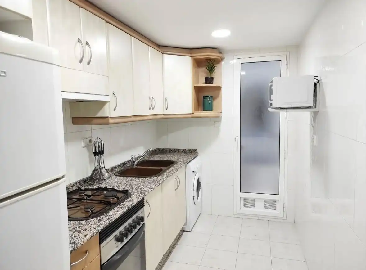 Cocina de Piso de alquiler en Valencia con Aire acondicionado, Amueblado y Horno