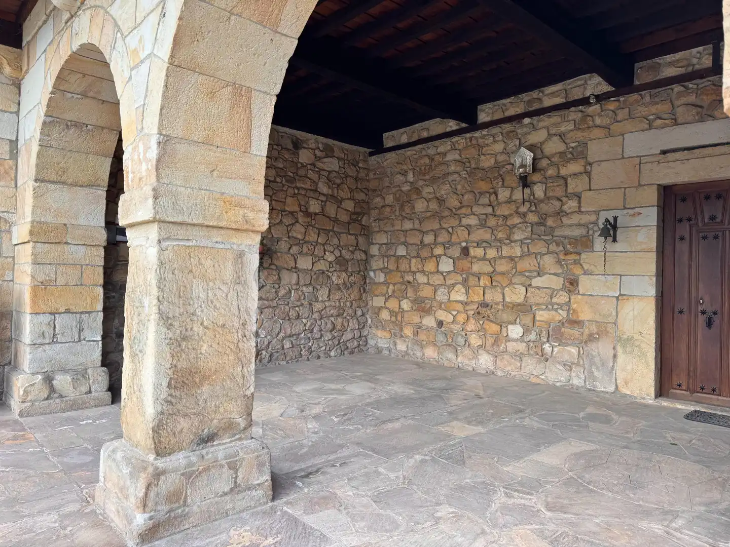 Casa o chalet en venta en Los Corrales de Buelna  con Calefacción, Jardín privado y Terraza