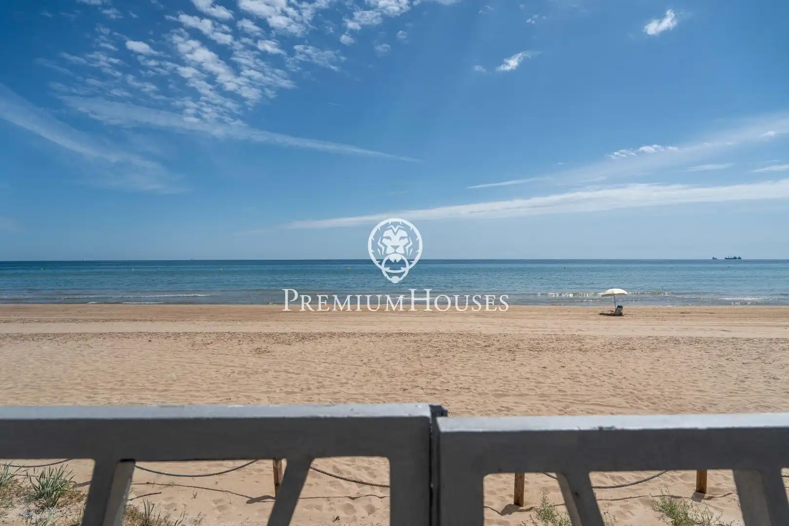 Houses for sale in Tarragona  with Air Conditioner, Heating and Private garden