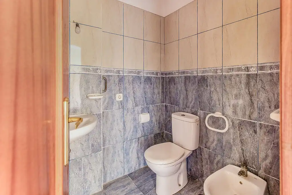Baño de Piso en venta en La Cuesta -Finca España