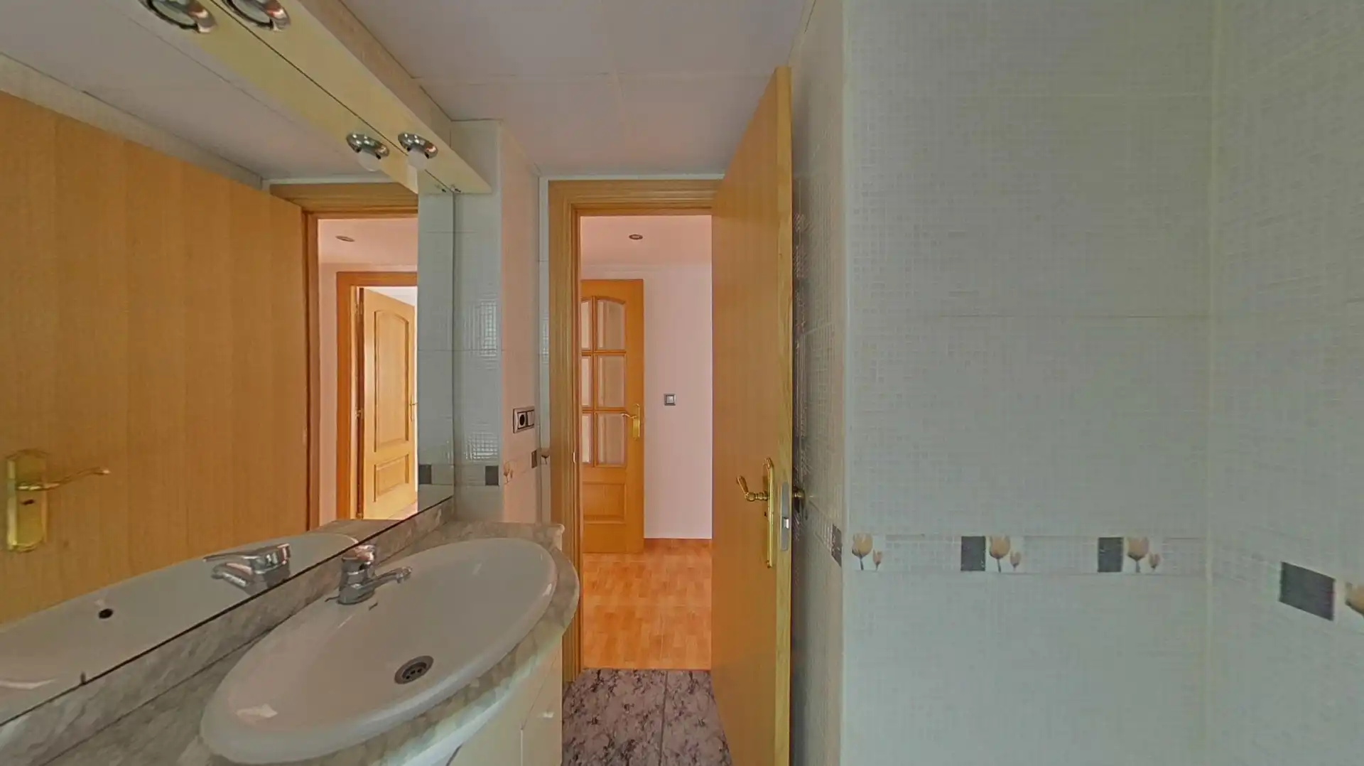 Wohnung mit Terrasse zum Verkauf in Calle Capitán Godoy Beltrán 11, imagen 2
