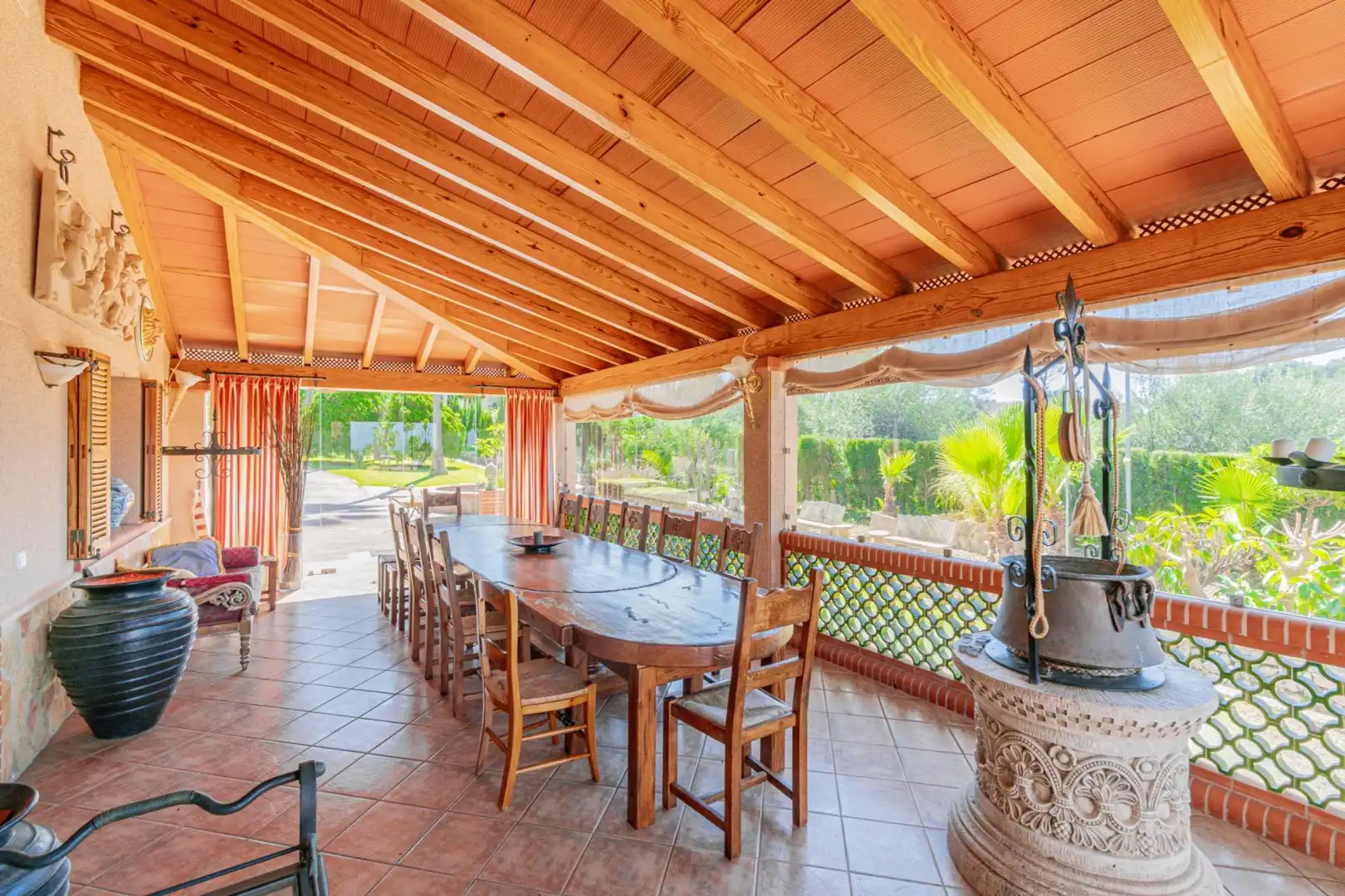 Terrasse von Country house zum Verkauf in  Palma de Mallorca mit Klimaanlage, Privatgarten und Terrasse