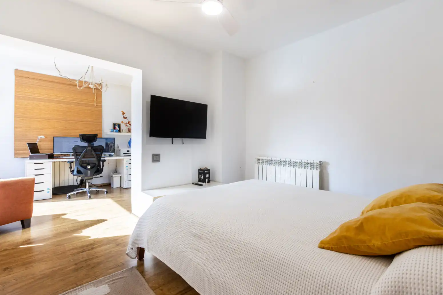 Dormitori de Casa o xalet en venda en Matadepera amb Calefacció, Parquet i Terrassa