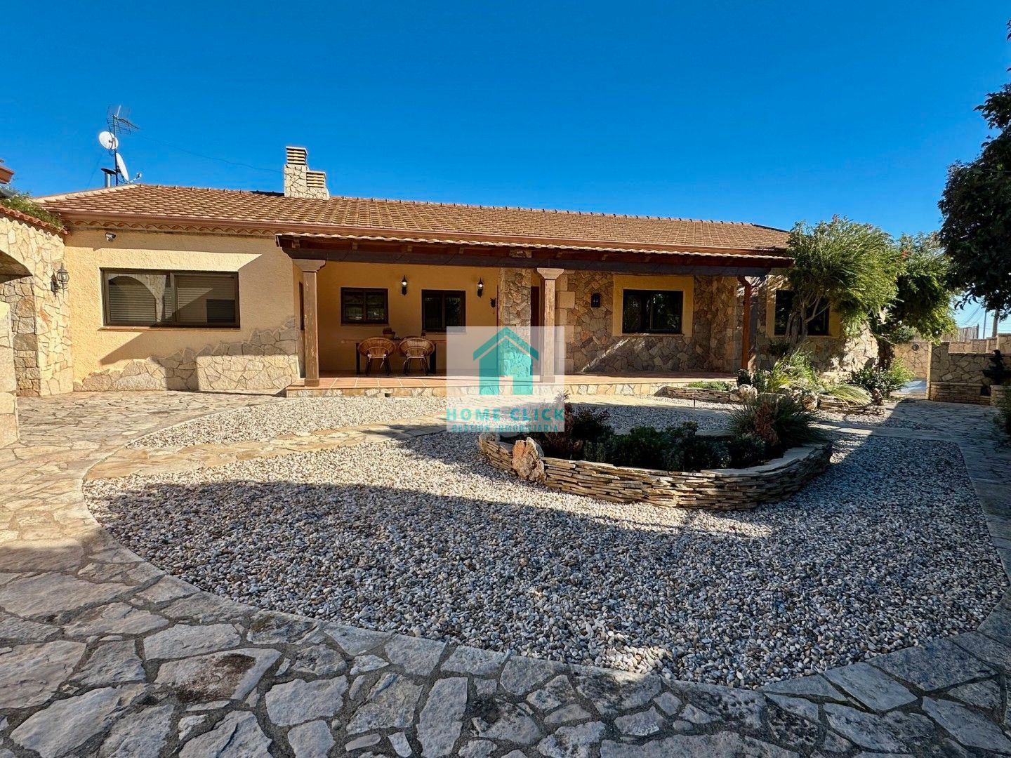 Vista exterior de Casa o xalet en venda en Botarell amb Aire condicionat, Calefacció i Jardí privat