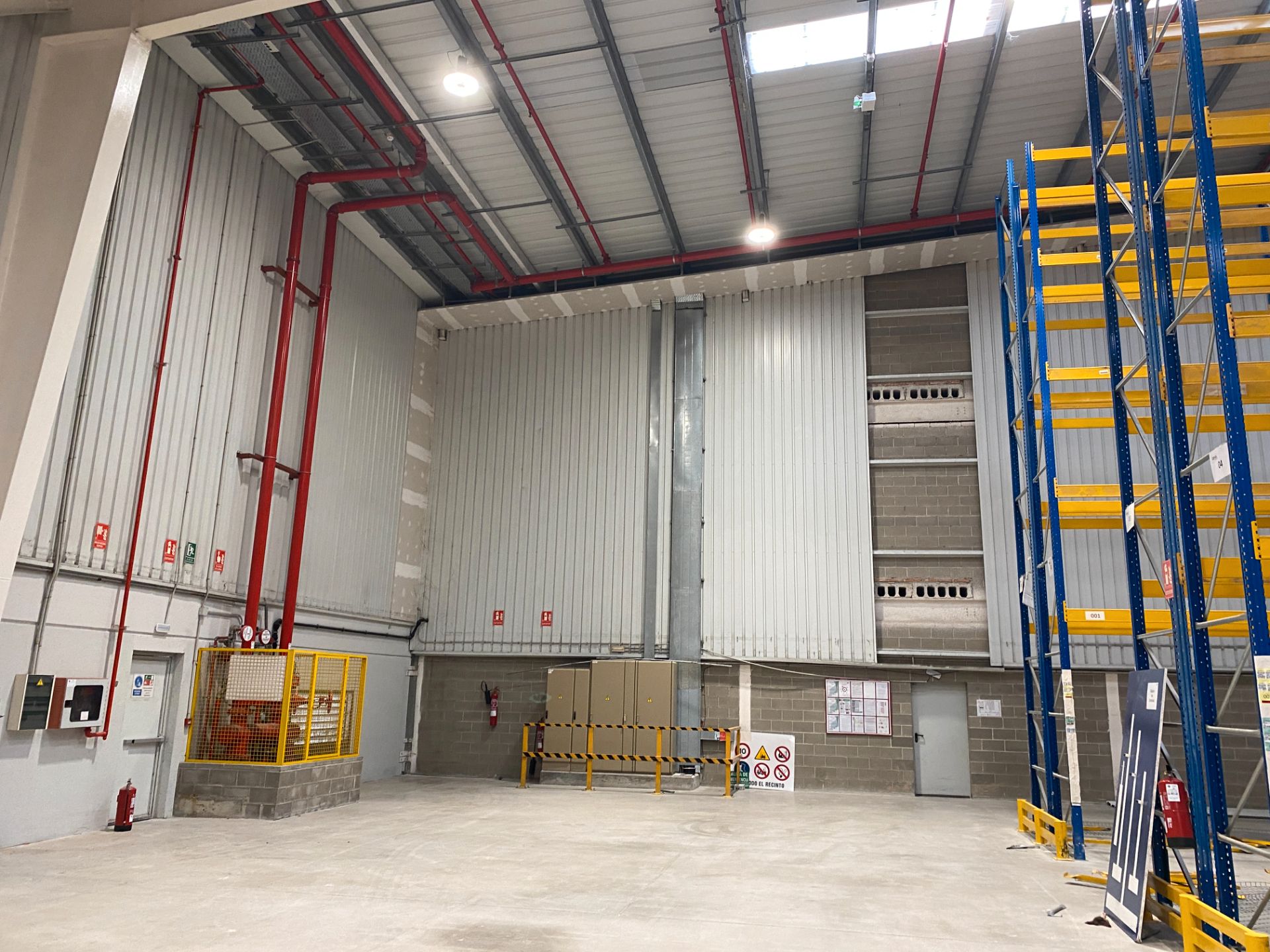 Exterior view of Industrial buildings to rent in Subirats  with Alarm