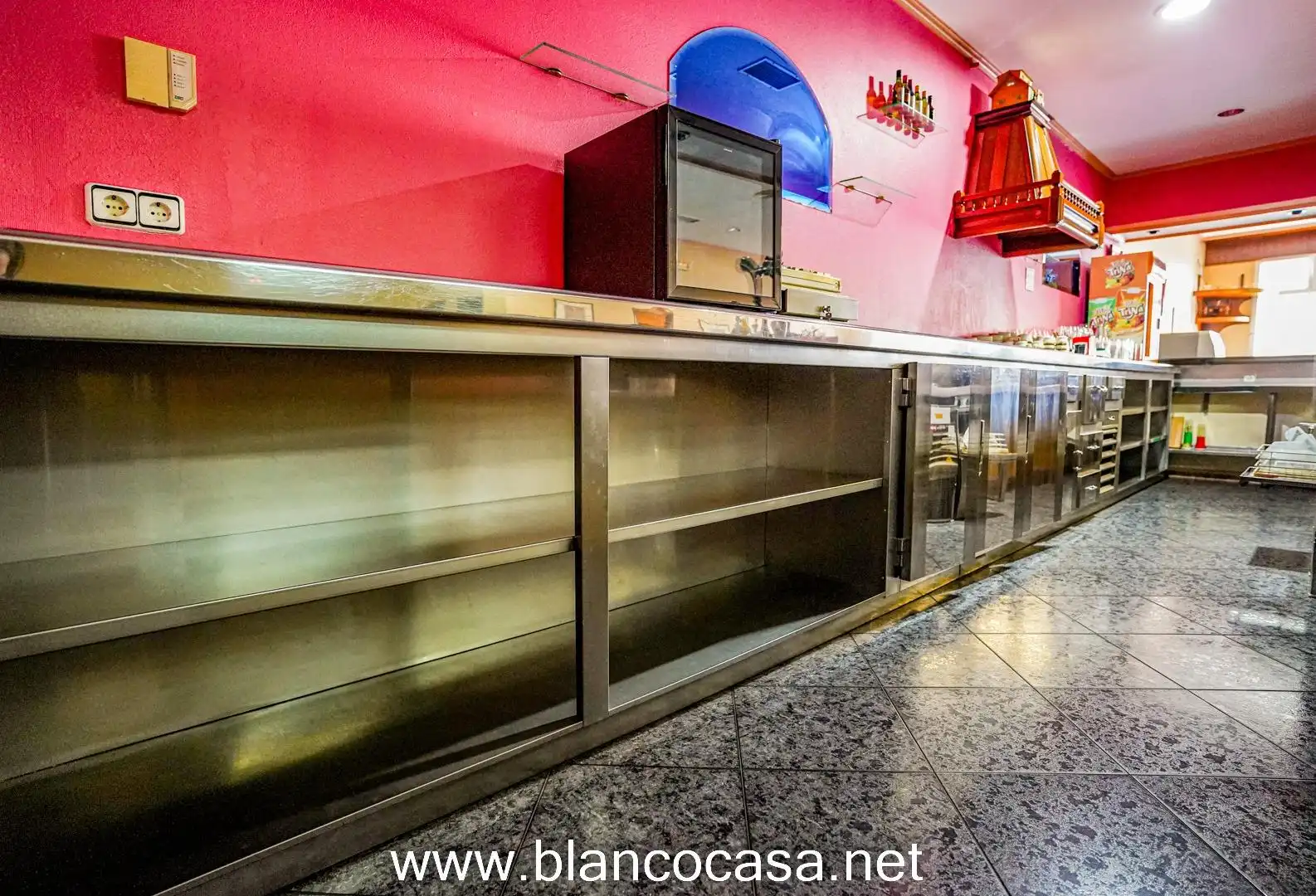 Commercial properties for rent in A Laracha    with Furnished