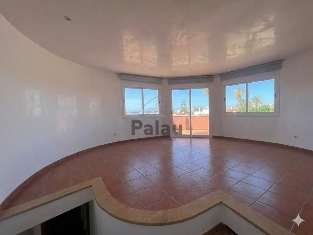 Sala d'estar de Casa o xalet en venda en Ciutadella de Menorca amb Jardí privat, Terrassa i Traster