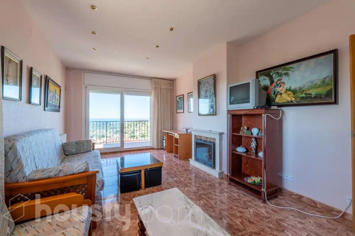 Sala de estar de Casa o chalet en venta en Cunit con Calefacción, Jardín privado y Terraza
