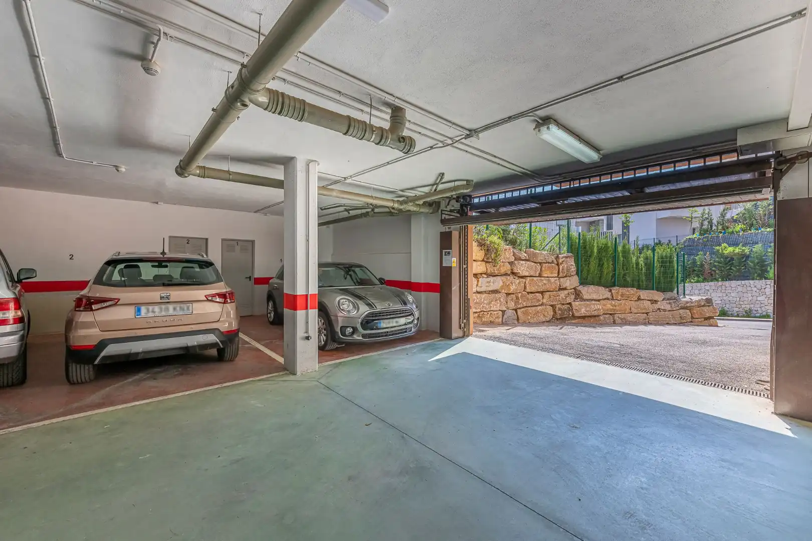 Parkplatz von Wohnungen zum Verkauf in Ojén mit Klimaanlage, Heizung und Terrasse