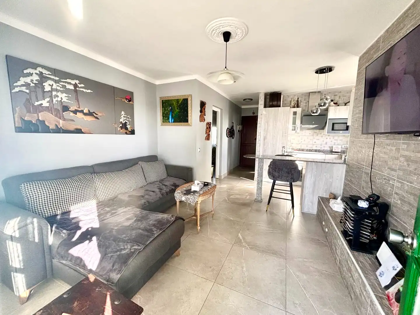 Sala de estar de Apartamento en venta en Tías con Terraza, Amueblado y Piscina comunitaria