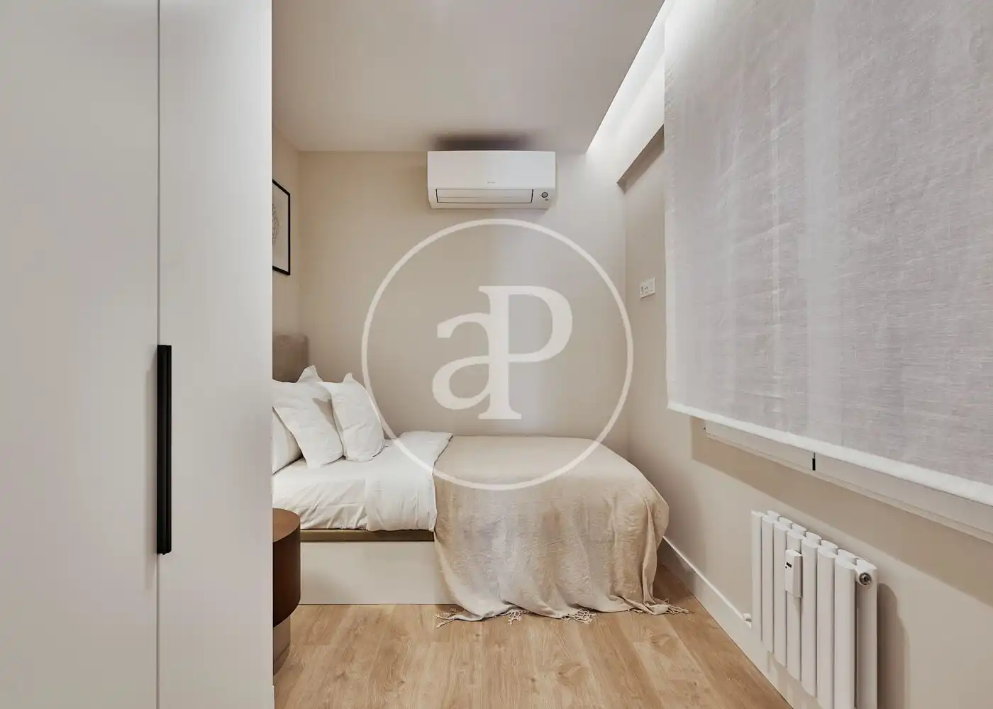 Schlafzimmer von Wohnung zum Verkauf in Madrid mit Klimaanlage, Heizung und Terrasse