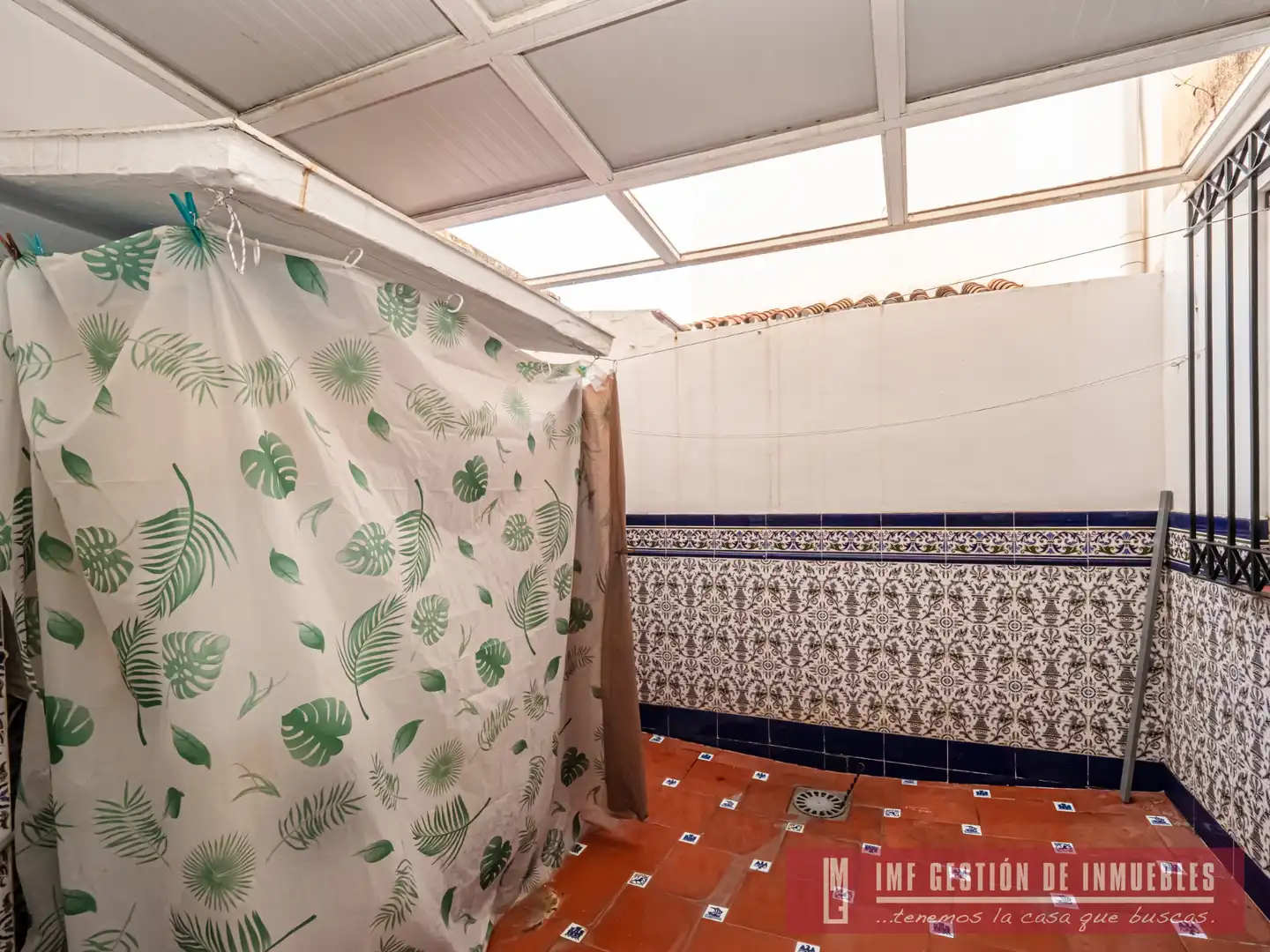 Bany de Casa adosada en venda en Vélez-Málaga amb Aire condicionat, Terrassa i Moblat