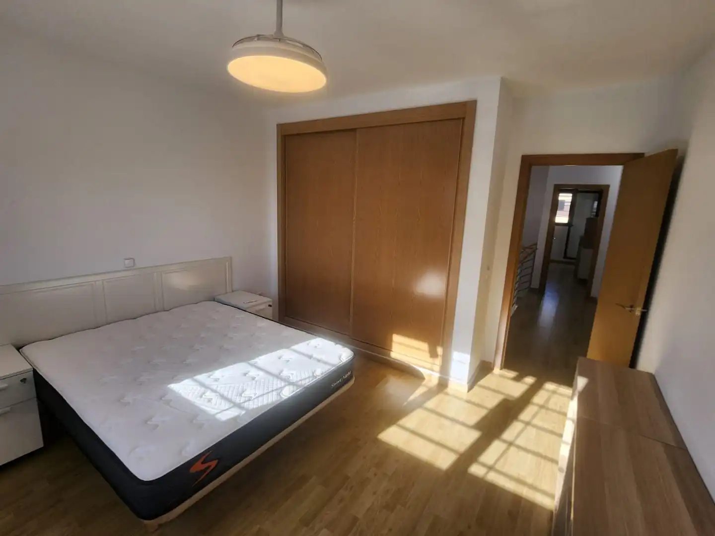 Dormitori de Casa o xalet en venda en Noez amb Terrassa i Traster