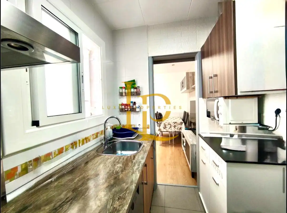 Cuina de Casa o xalet en venda en Sabadell amb Aire condicionat, Parquet i Terrassa