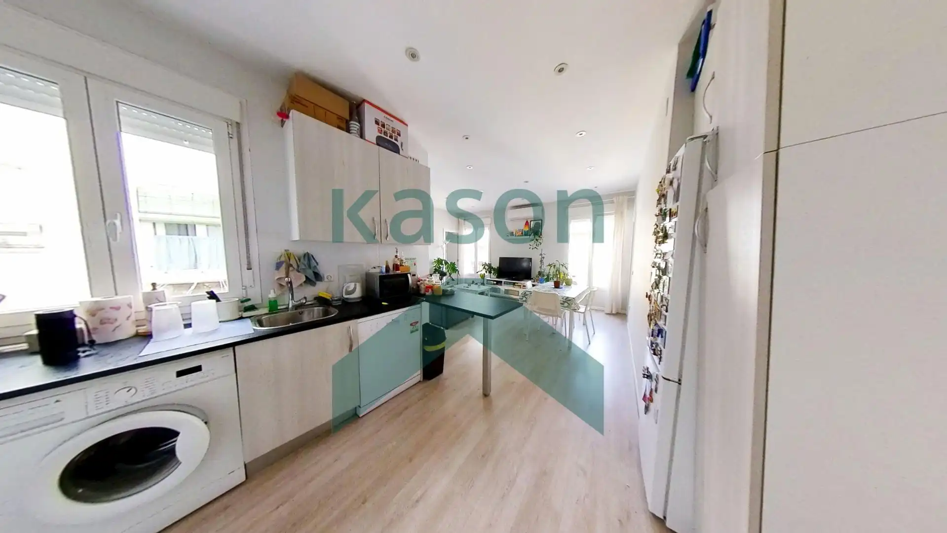 Küche von Wohnung zum Verkauf in Madrid mit Klimaanlage und Heizung