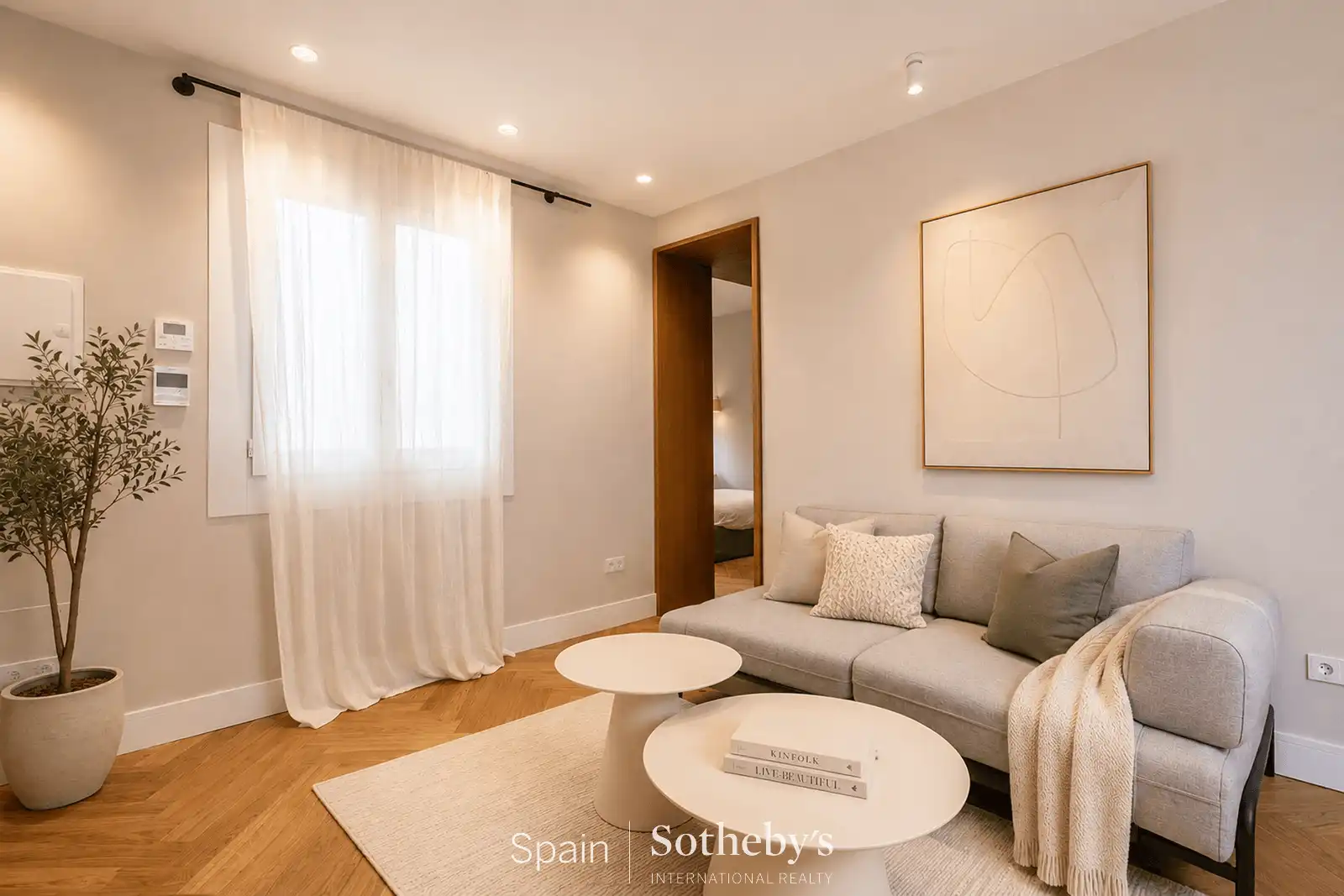 Living room of Apartments for sale in Madrid  with Air Conditioner and Heating