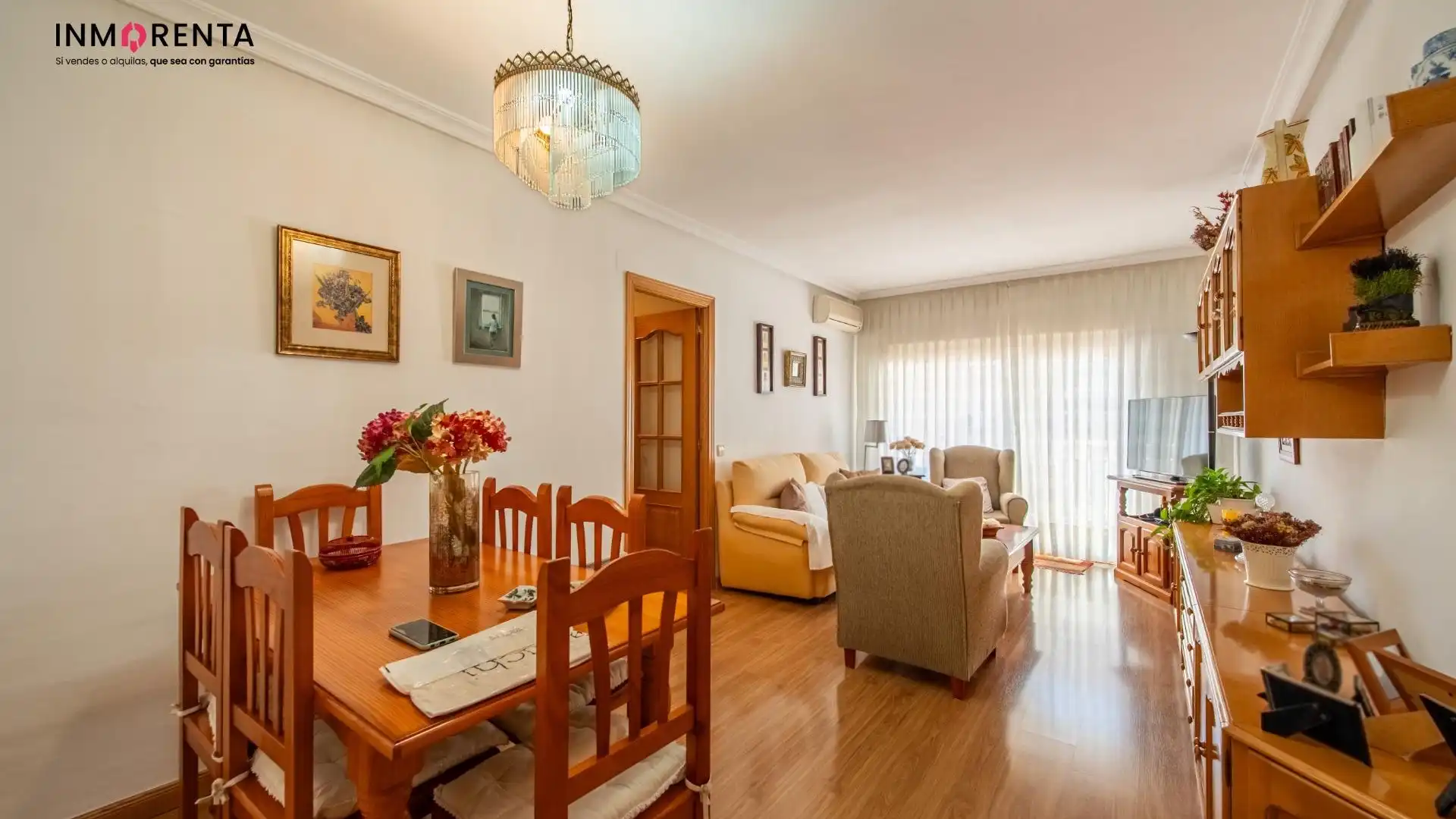 Pis en venda a Calle REINA VICTORIA, Reyes