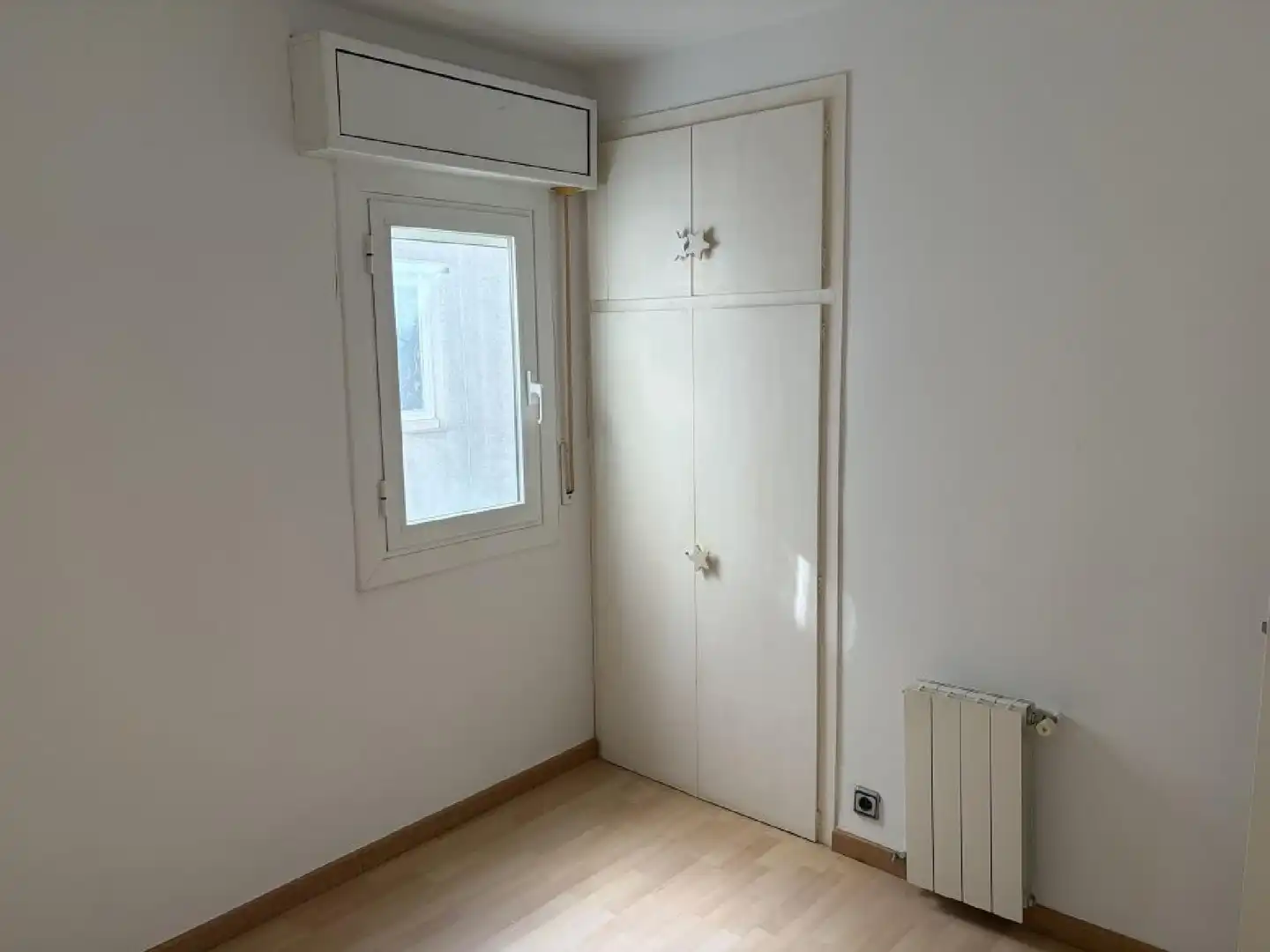 Habitación de Piso en venta en La Pobla de Montornès   con Terraza