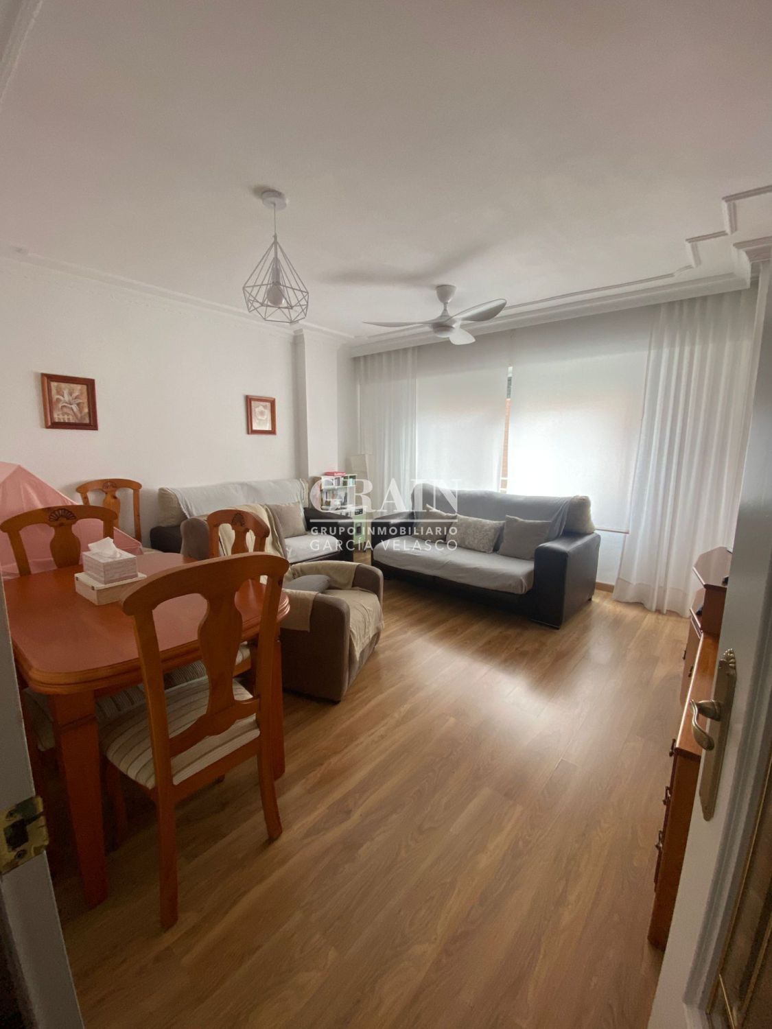 Sala d'estar de Pis en venda en  Albacete Capital amb Aire condicionat, Calefacció i Traster