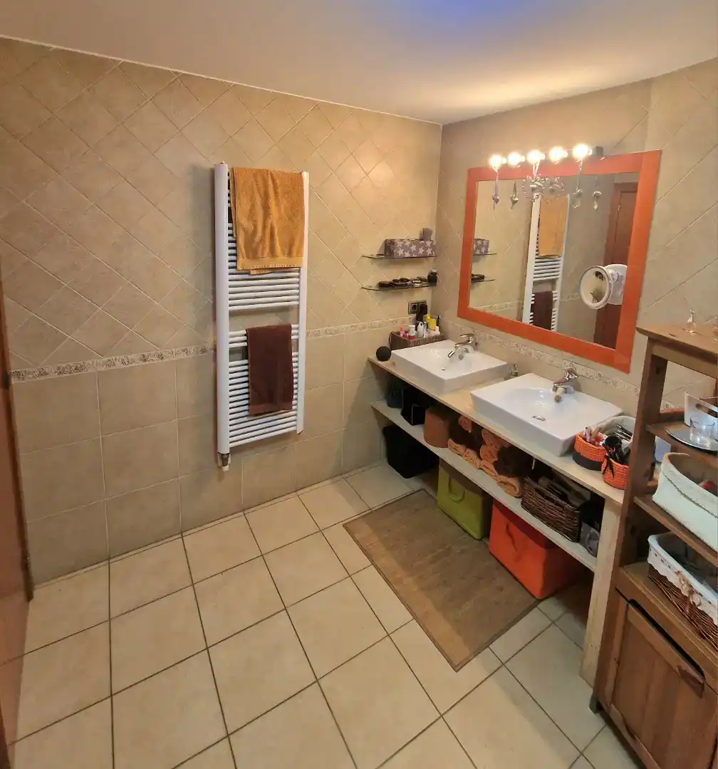 Baño de Piso en venta en Calldetenes con Parquet