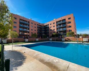 Piscina de Pis de lloguer en Montequinto amb Aire condicionat i Terrassa