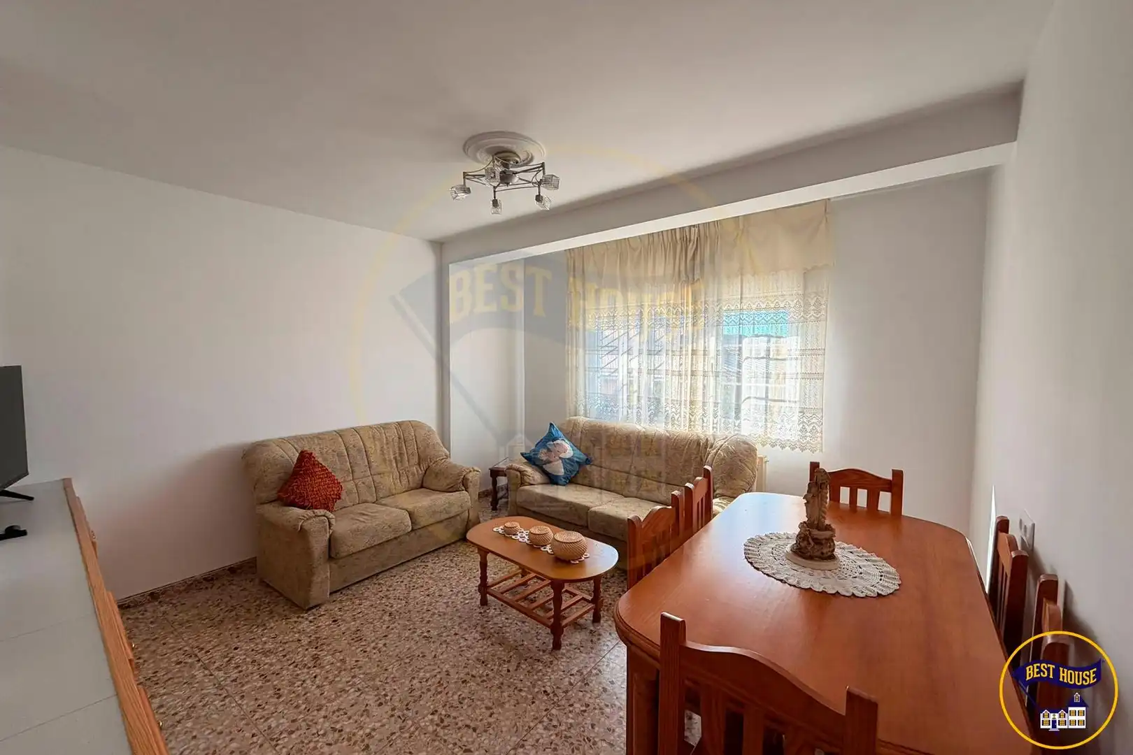 Sala de estar de Finca rústica en venta en Carboneras de Guadazaón con Calefacción y Amueblado