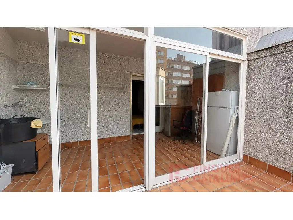Wohnung zum Verkauf in Girona mit Heizung, Möbliert und Waschmaschine