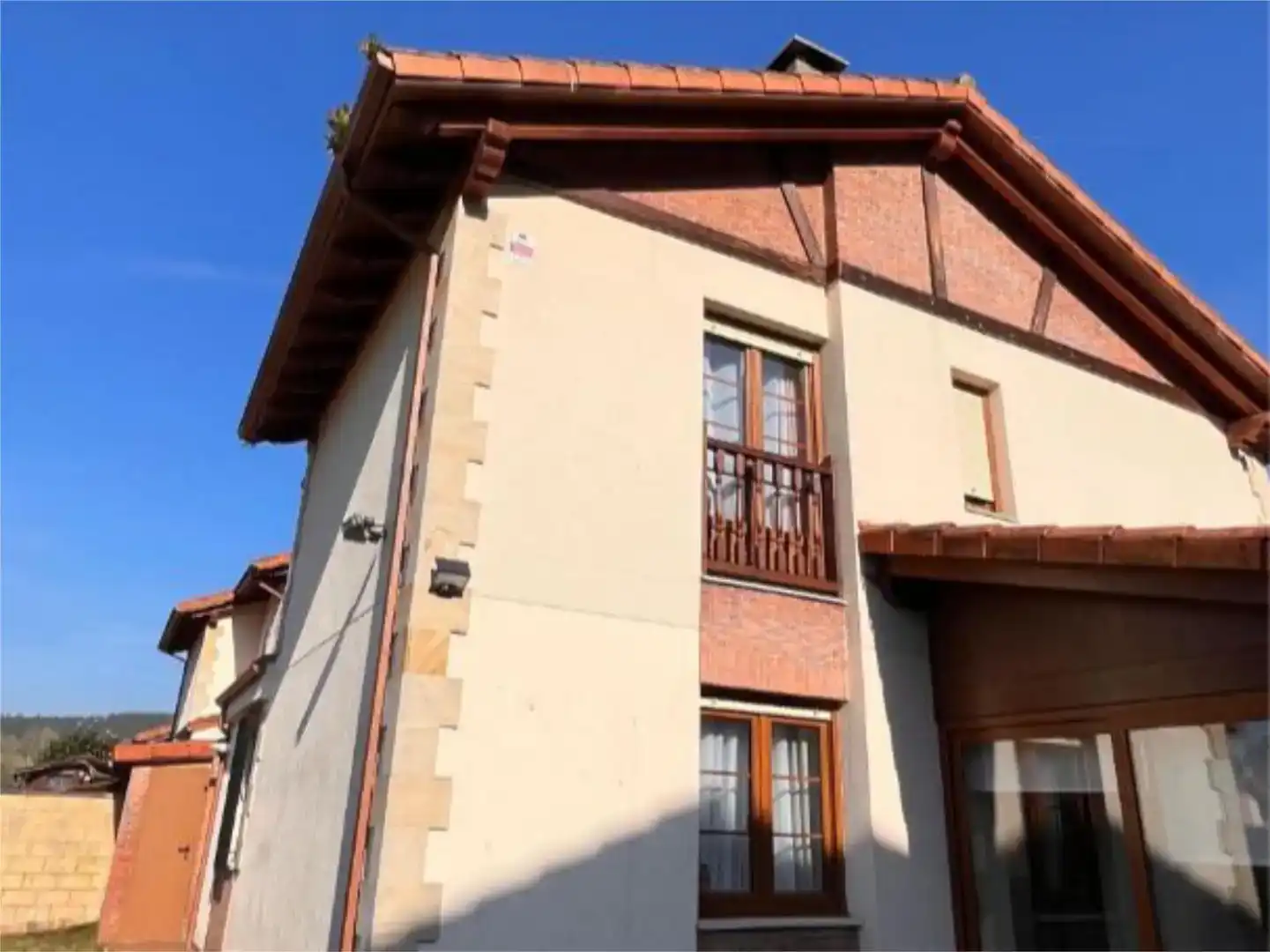 Vista exterior de Casa o xalet en venda en Piélagos amb Jardí privat, Parquet i Traster