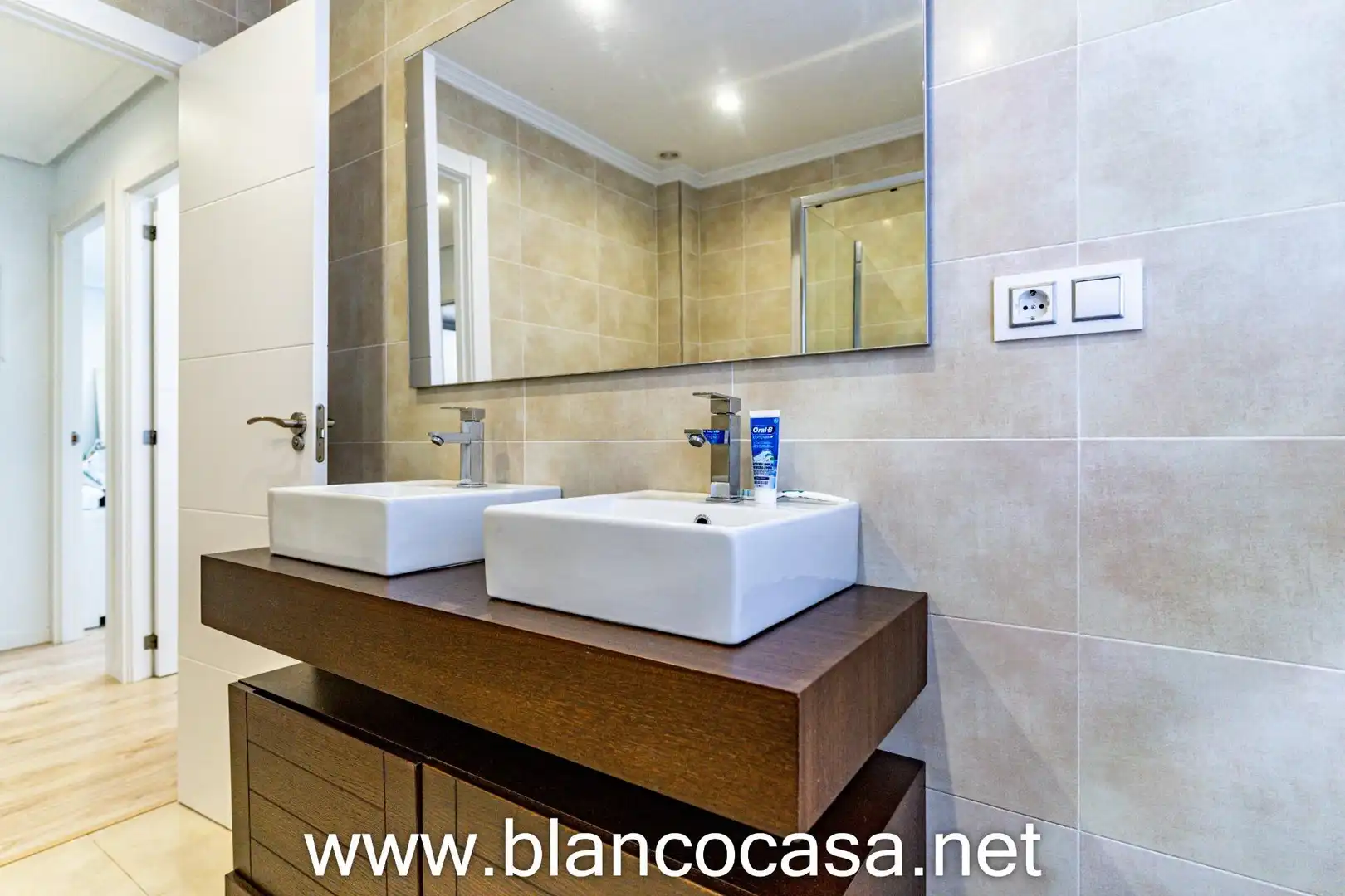 Baño de Casa o chalet en venta en Malpica de Bergantiños con Calefacción, Trastero y Amueblado