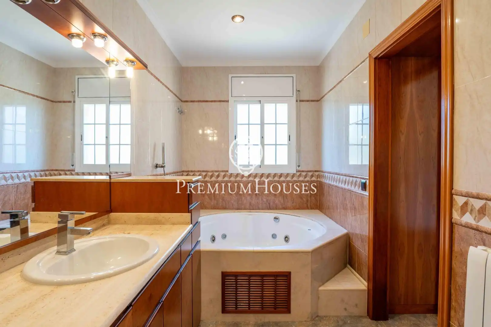Casa con balcón en venta en Carrer Duero, imagen 17