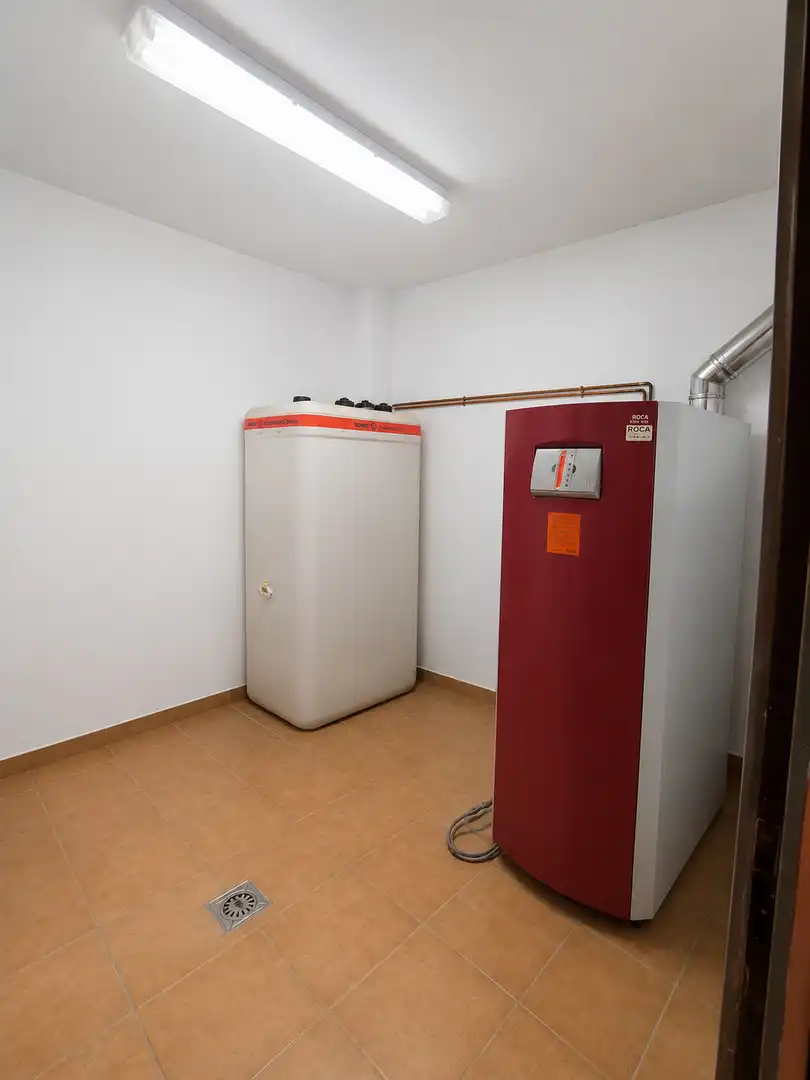 Chalet con piscina en venta en NARCIS MONTURIOL, imagen 95