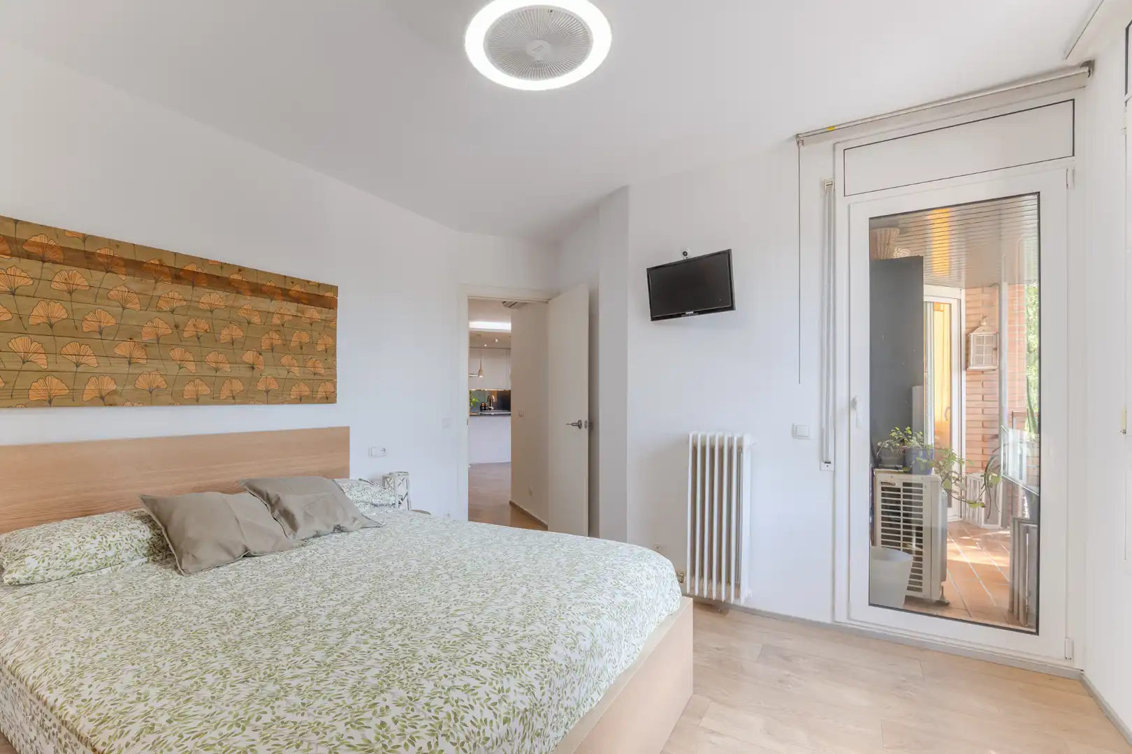 Schlafzimmer von Wohnung zum Verkauf in Girona mit Klimaanlage, Heizung und Parkett