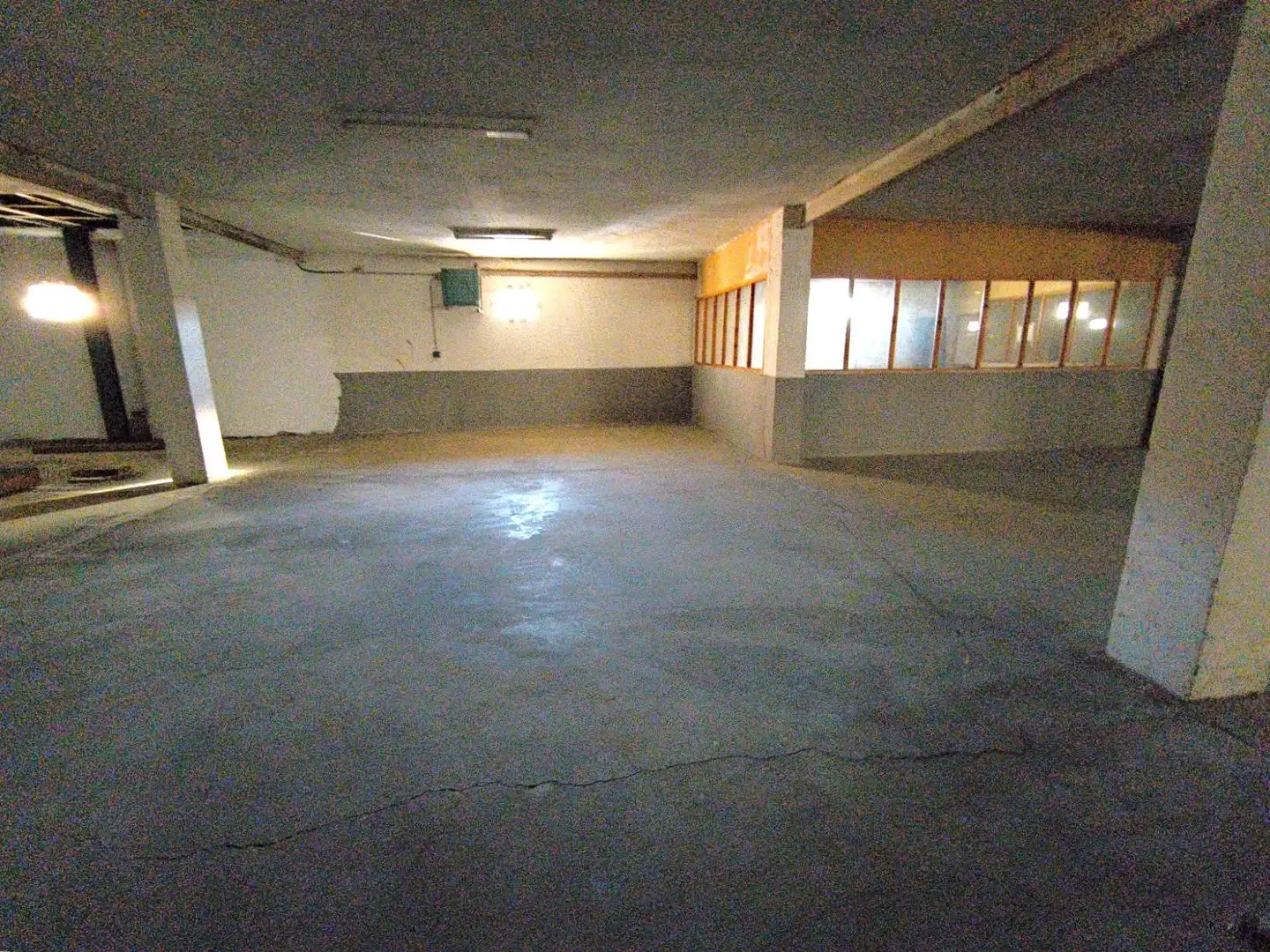 Nau industrial de lloguer en Villaquilambre amb Calefacció