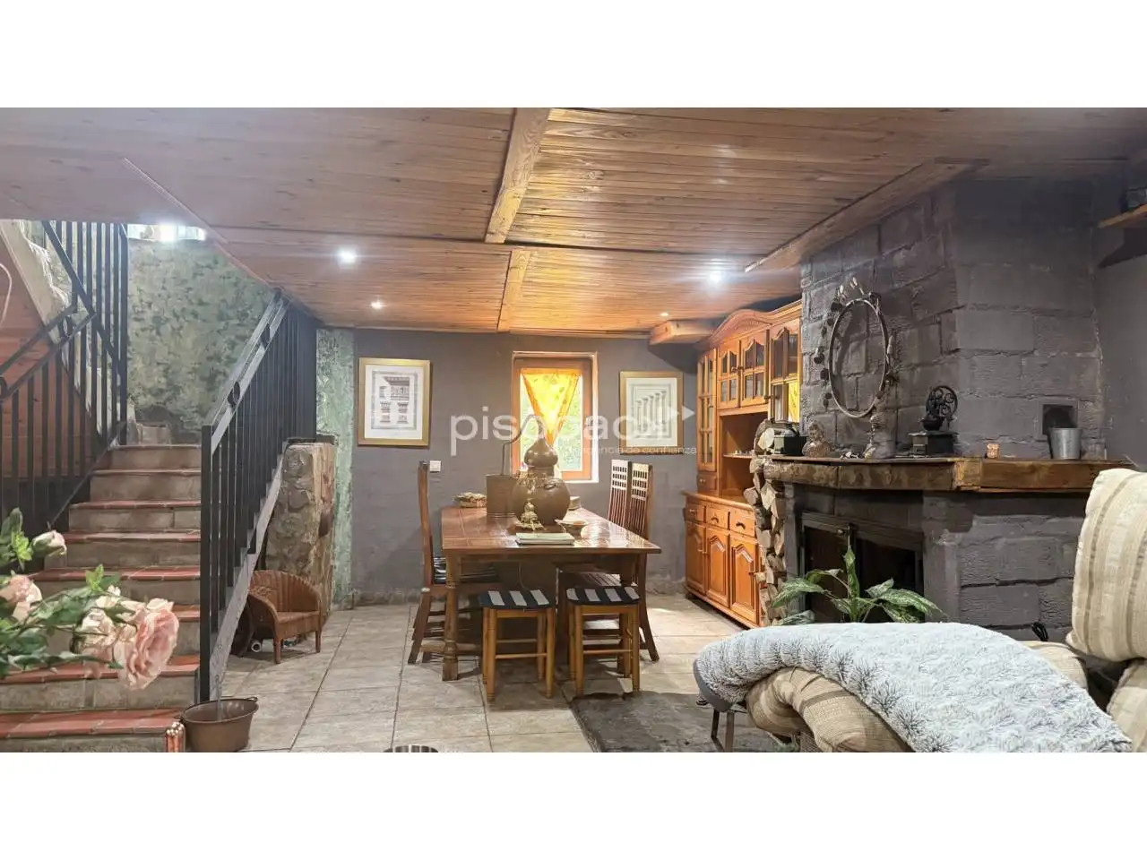 Casa o xalet en venda en Undués de Lerda amb Calefacció, Jardí privat i Parquet