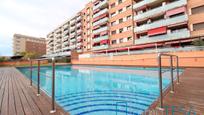 Swimming pool of Flat for sale in Barberà del Vallès  with Balcony