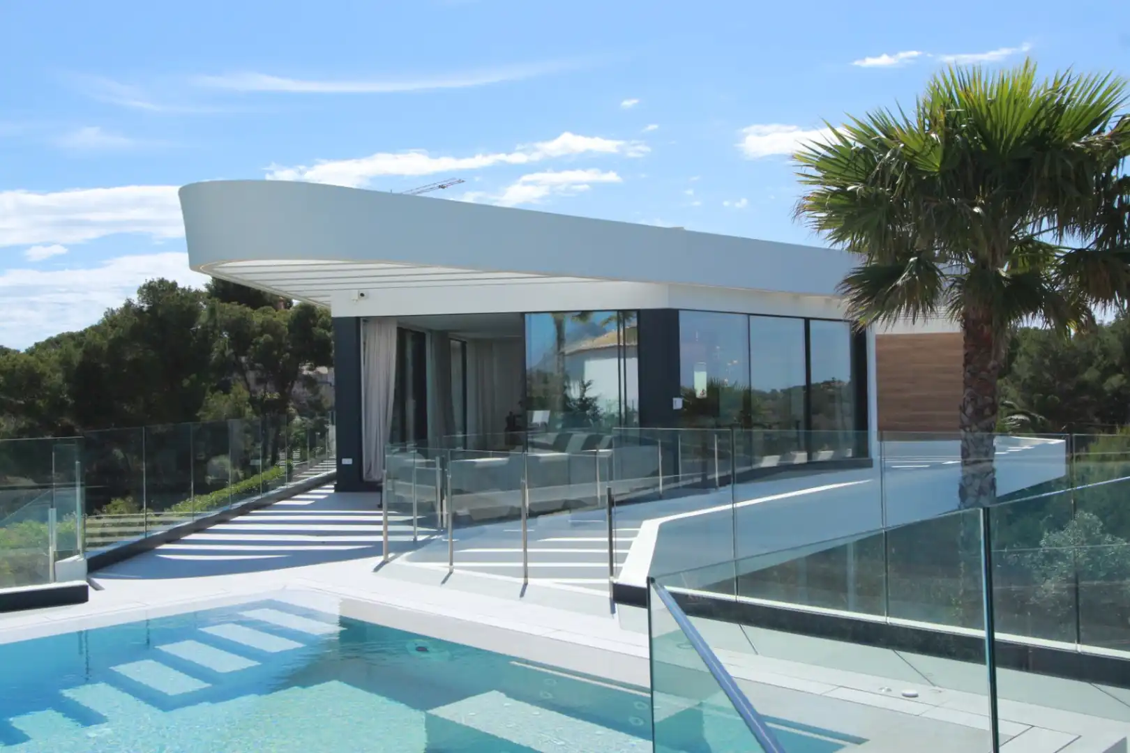 Vista exterior de Casa o xalet en venda en Jávea / Xàbia amb Aire condicionat, Calefacció i Jardí privat