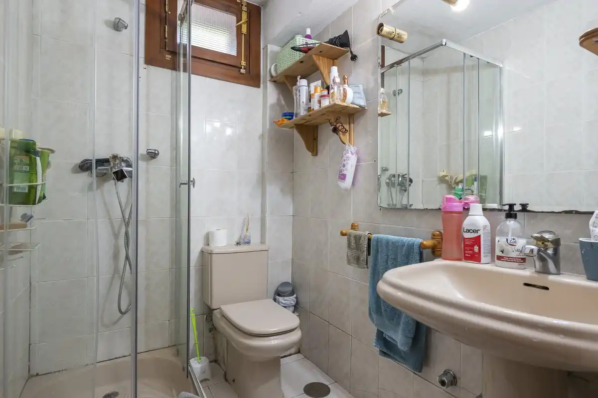 Baño de Casa o chalet en venta en Boadilla del Monte con Aire acondicionado, Calefacción y Jardín privado
