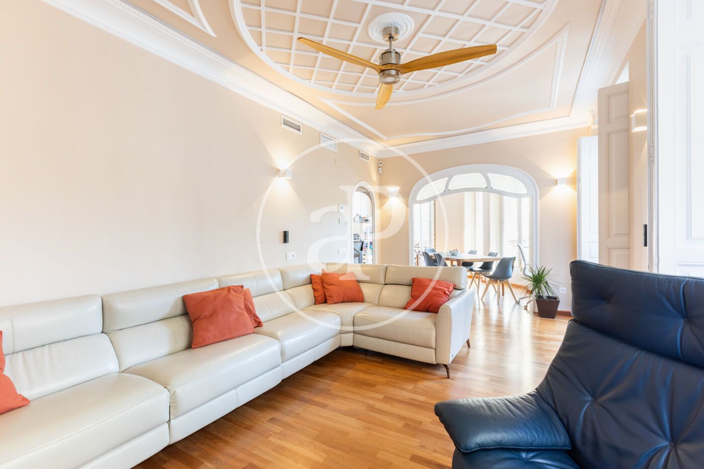 Sala de estar de Piso de alquiler en  Valencia Capital con Aire acondicionado, Calefacción y Amueblado