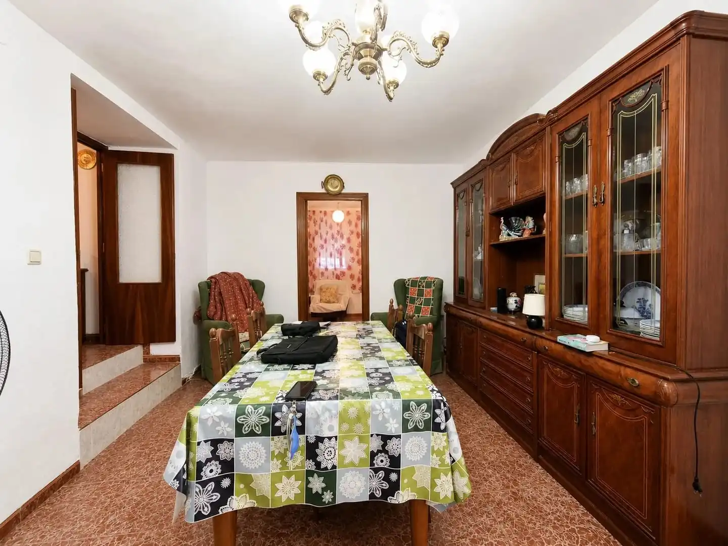 Chalet con jardín en venta en Loja, imagen 2