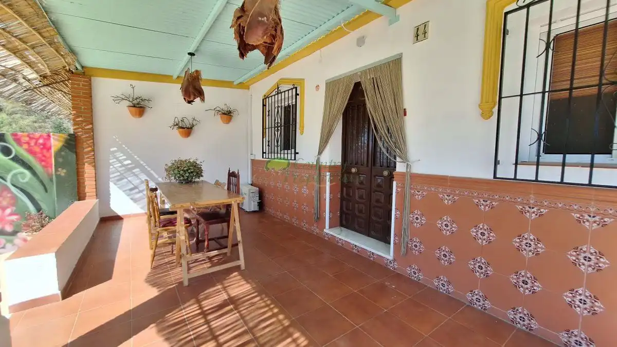 Terraza de Finca rústica en venta en Vélez-Málaga con Aire acondicionado, Jardín privado y Terraza