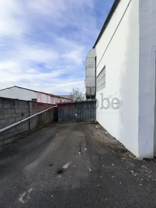 Exterior view of Industrial buildings for rent in Siero
