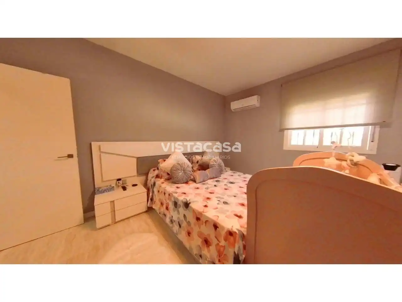 Habitación de Casa o chalet en venta en Carmona con Aire acondicionado, Calefacción y Jardín privado