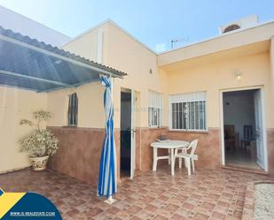 Vista exterior de Casa o xalet en venda en Torrevieja amb Aire condicionat, Calefacció i Terrassa