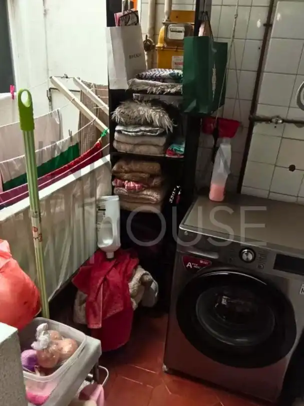 Cuina de Pis en venda en Barcelona amb Moblat i Balcó