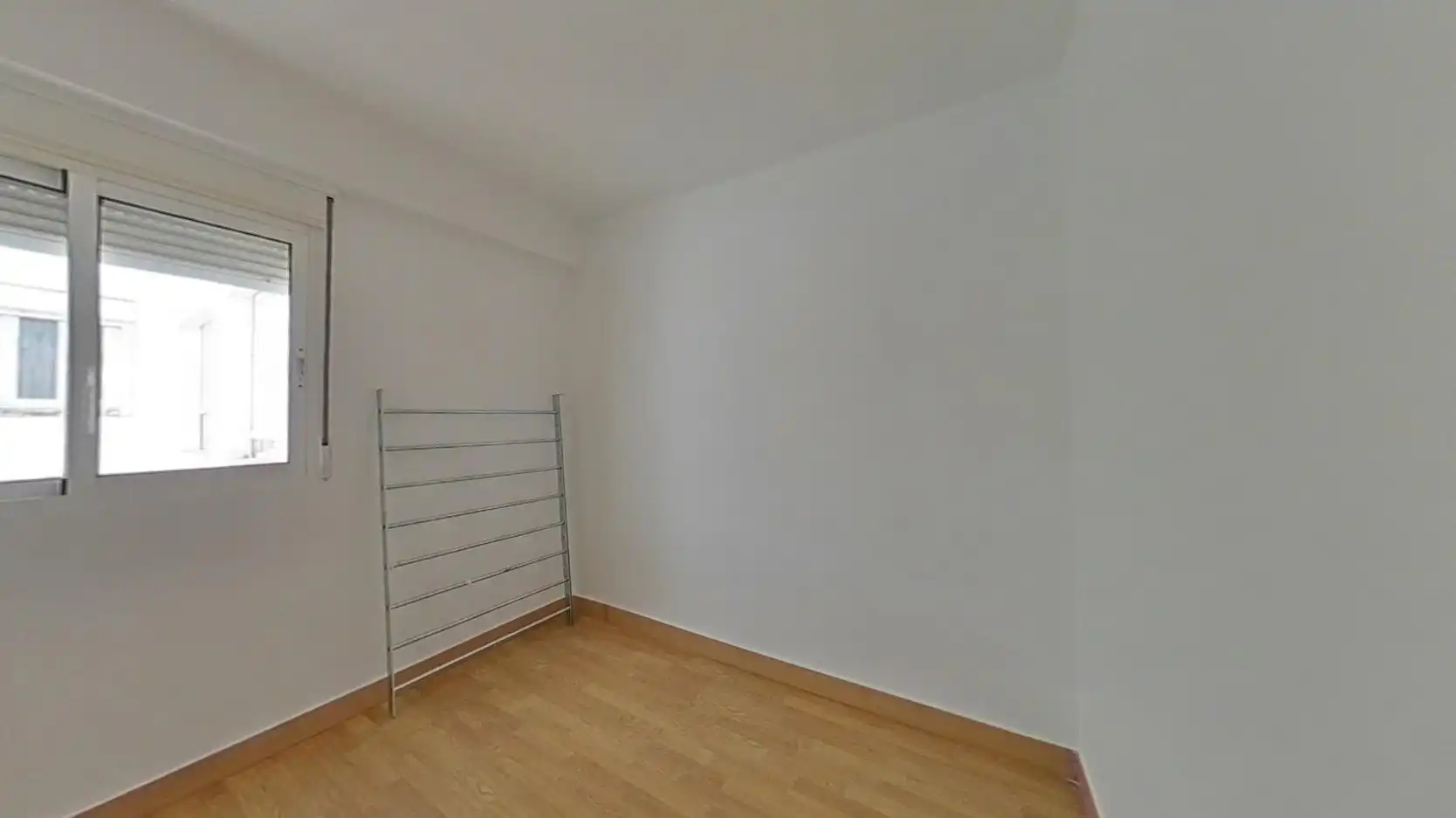 Habitación de Piso en venta en Zaragoza con Calefacción, Horno y Balcón